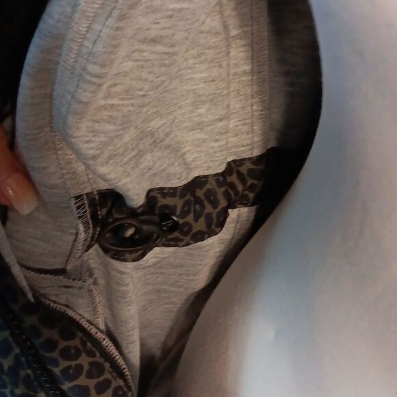 Tribal Jeans Leopard Print Women's Hooded Rain Jacket - Picture 6 of 9